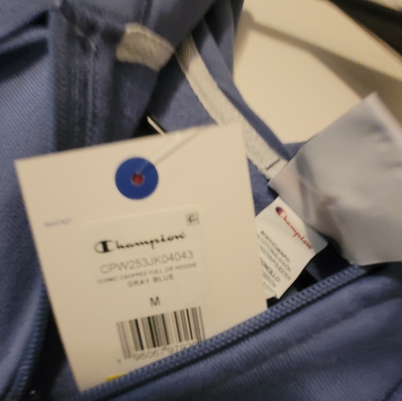 2 CHAMPION HOODIES - Picture 4 of 5